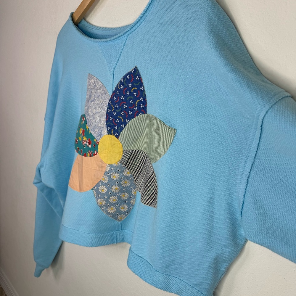 Beachy Patchwork Flower Reworked Oversized Boxy Sweater - Picture 2 of 7